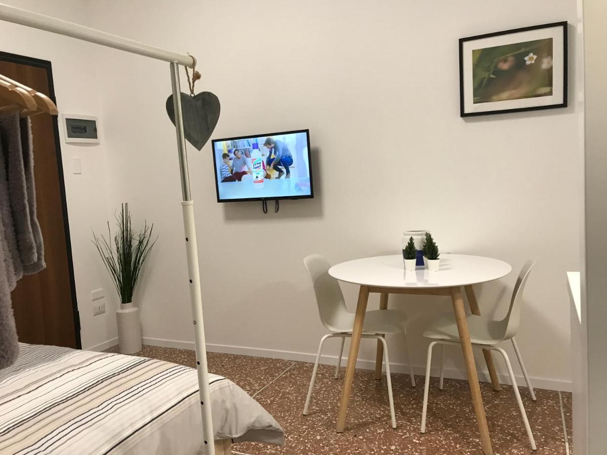 Studio 25 Apartment - Near Metro M3 밀라노 외부 사진