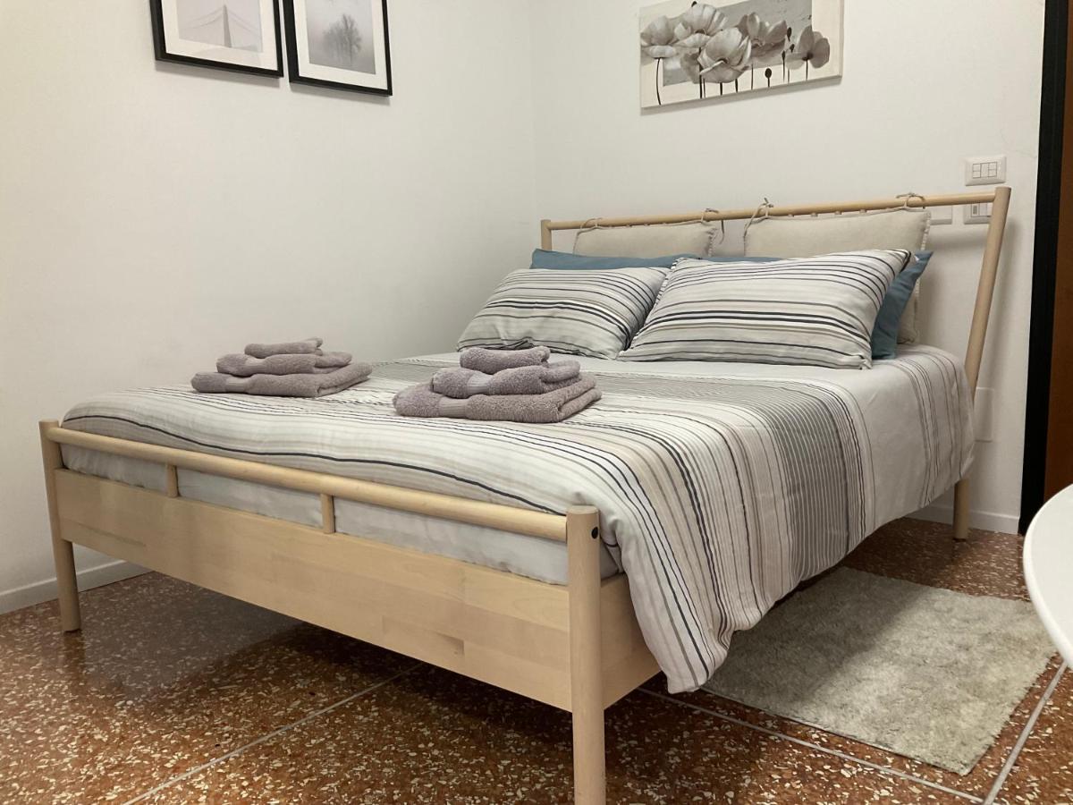 Studio 25 Apartment - Near Metro M3 밀라노 외부 사진
