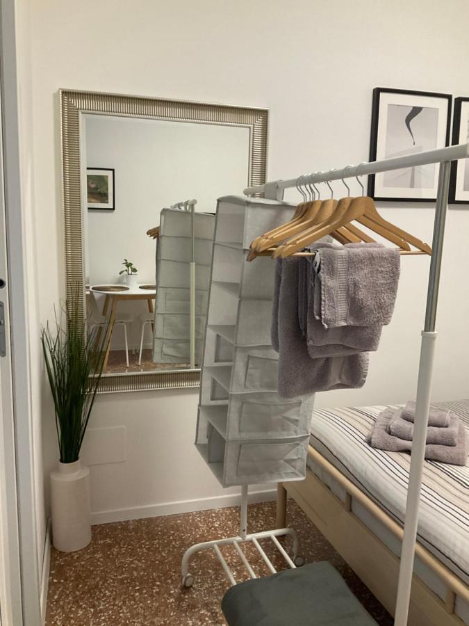 Studio 25 Apartment - Near Metro M3 밀라노 외부 사진